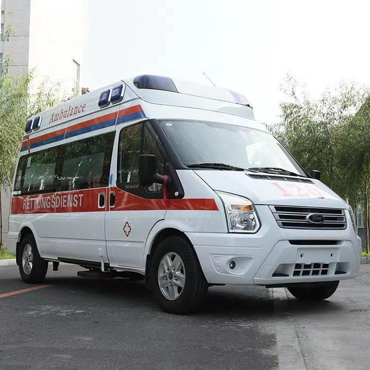 三江行动不便者长途救护车租赁：安全转运的核心注意事项​